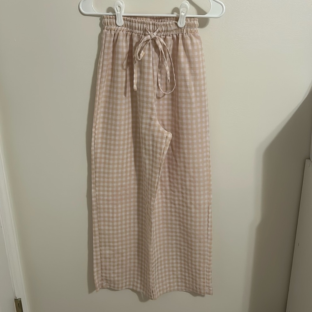 Tan checkered flowy pants